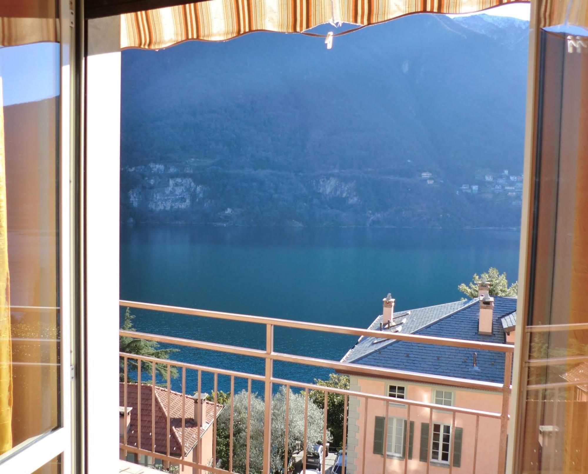 Appartamenti La Porta Sul Lago Laglio Phòng bức ảnh