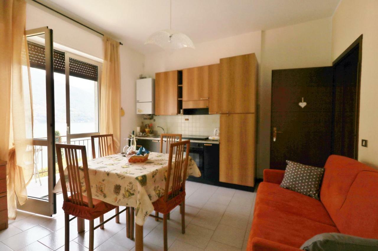 Appartamenti La Porta Sul Lago Laglio Ngoại thất bức ảnh
