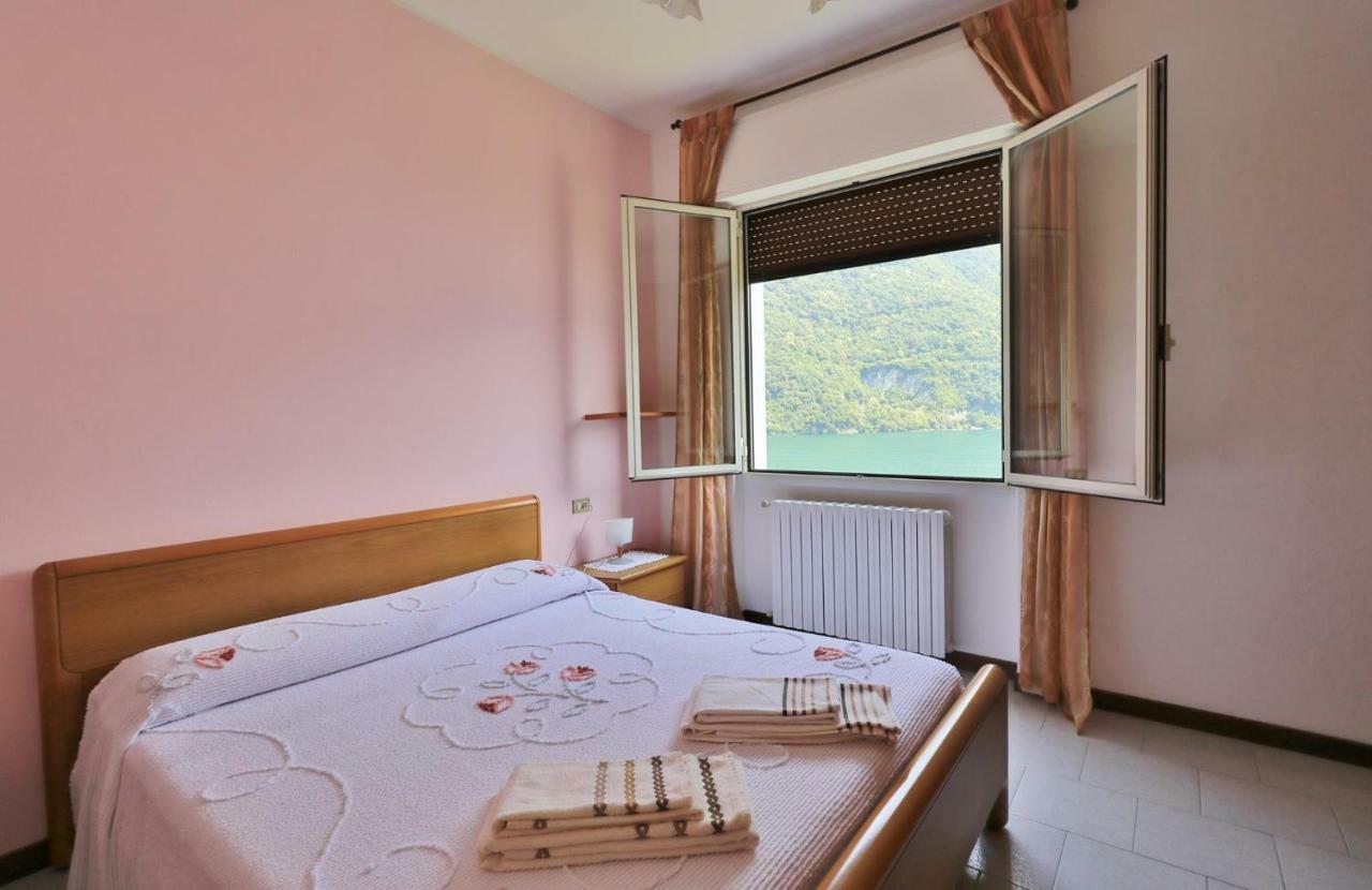 Appartamenti La Porta Sul Lago Laglio Ngoại thất bức ảnh