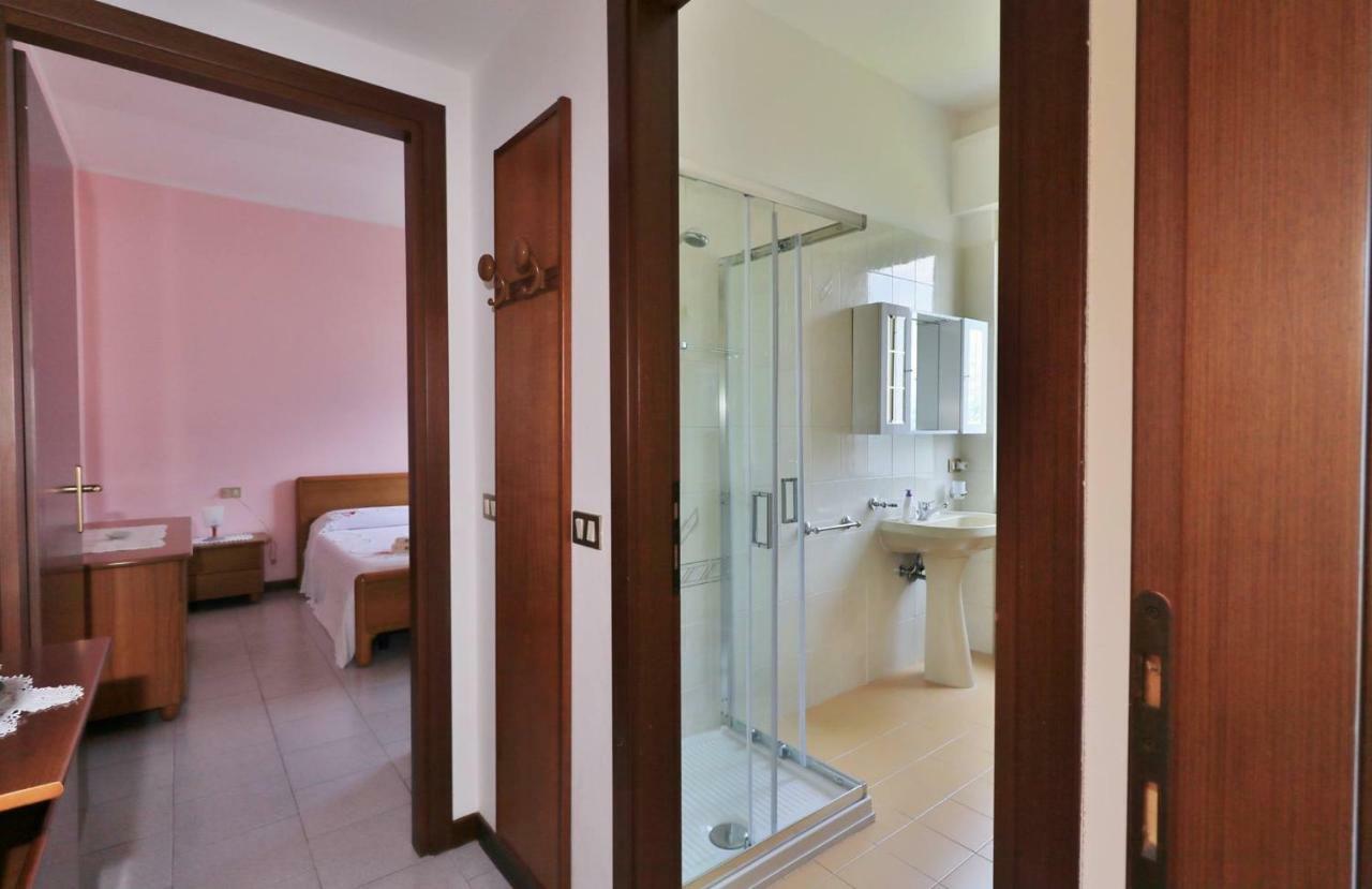 Appartamenti La Porta Sul Lago Laglio Ngoại thất bức ảnh